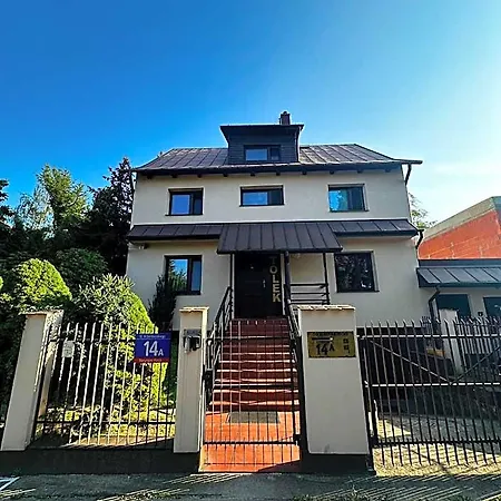 Tolek Hostel