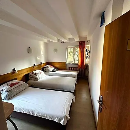 Hostel Tolek *